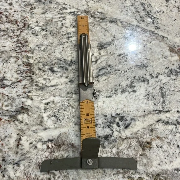 Vintage Pin- It Skirt Marker - Picture 2 of 4